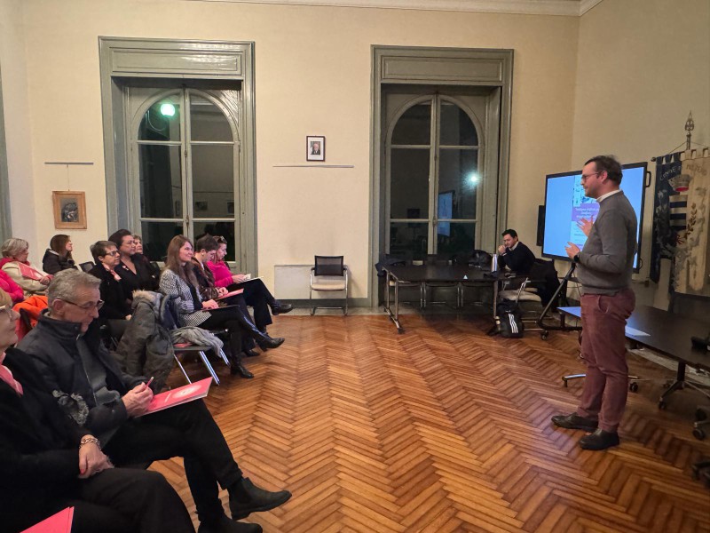 DolzagoIncontroAgatha4.jpg (114 KB)