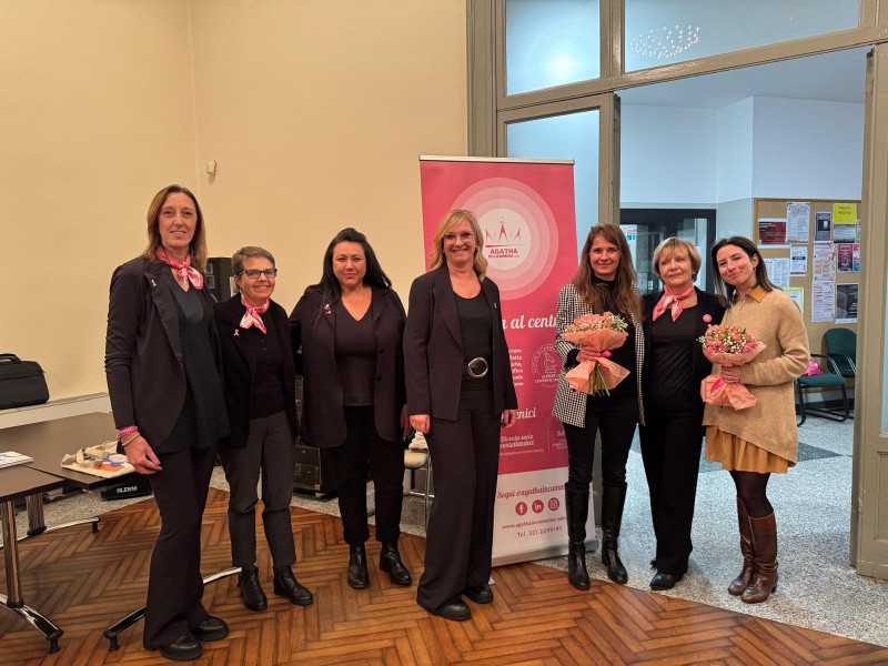 DolzagoIncontroAgatha9.jpg (116 KB)