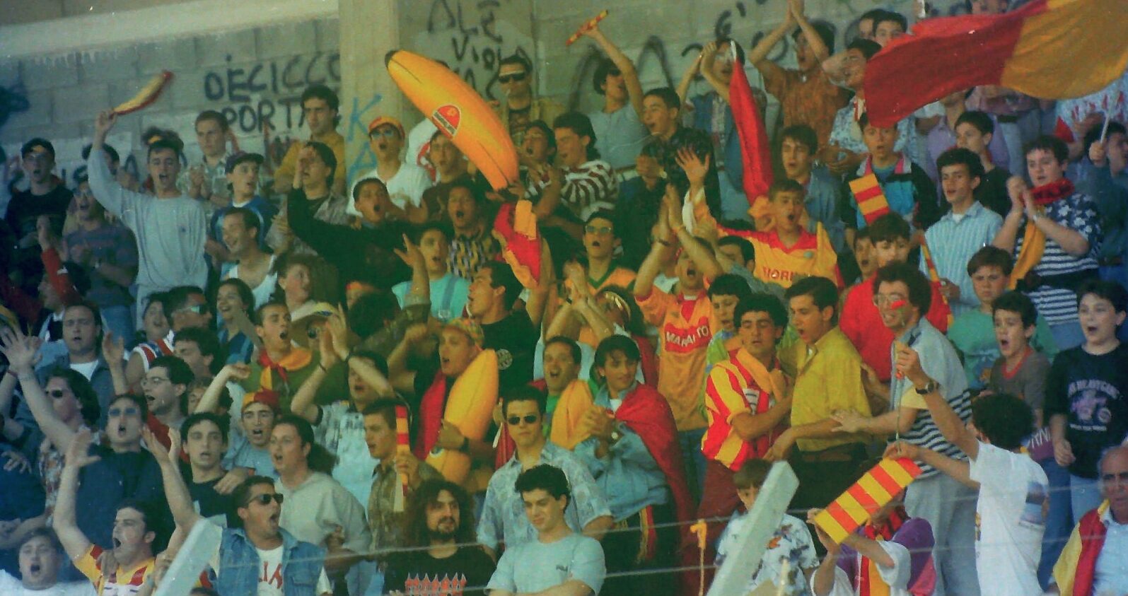 Facce da stadio: la passione sui "gradoni" del Cannarsa