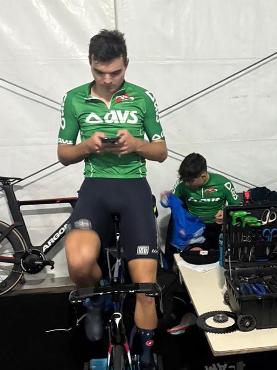 Durante l'estate il corridore di Seveso ha gareggiato molto su pista in tutta Europa