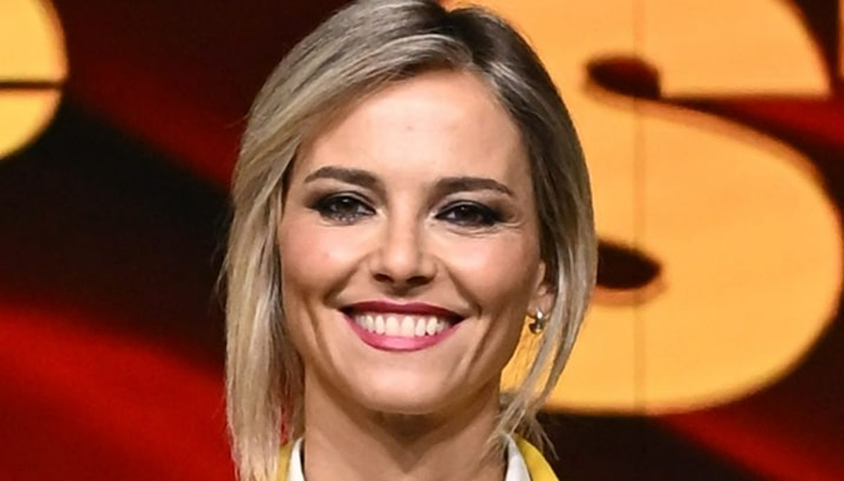 Da noi...a ruota libera non va in onda domenica 23 novembre, Francesca Fialdini cancellata improvvisamente