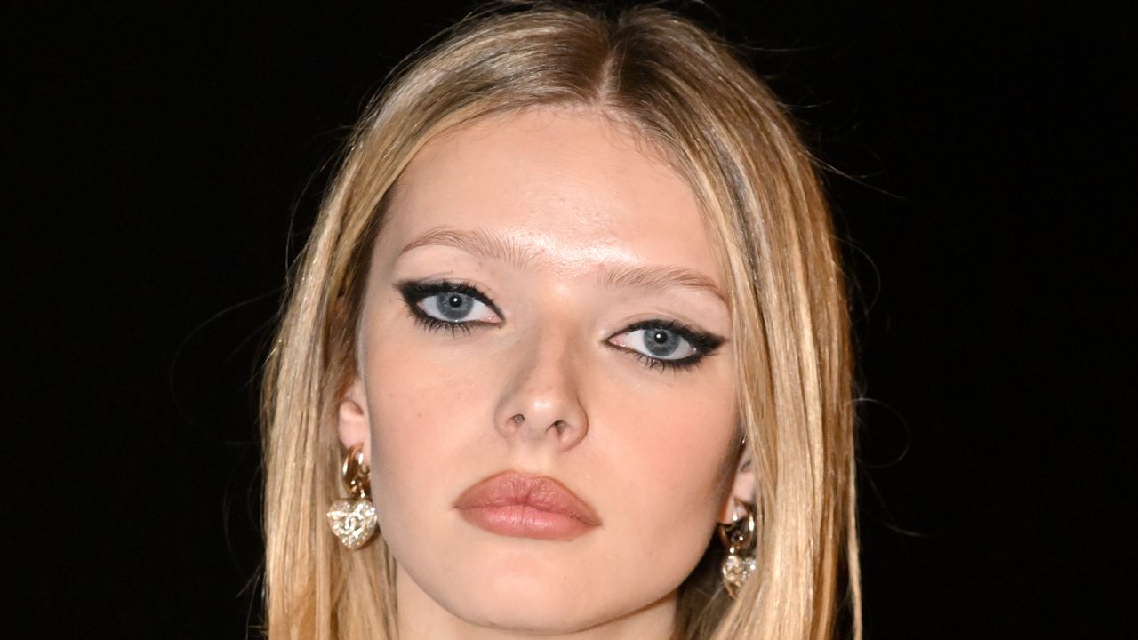 Apple Martin segue le orme paterne e canta sul palco a Nashville