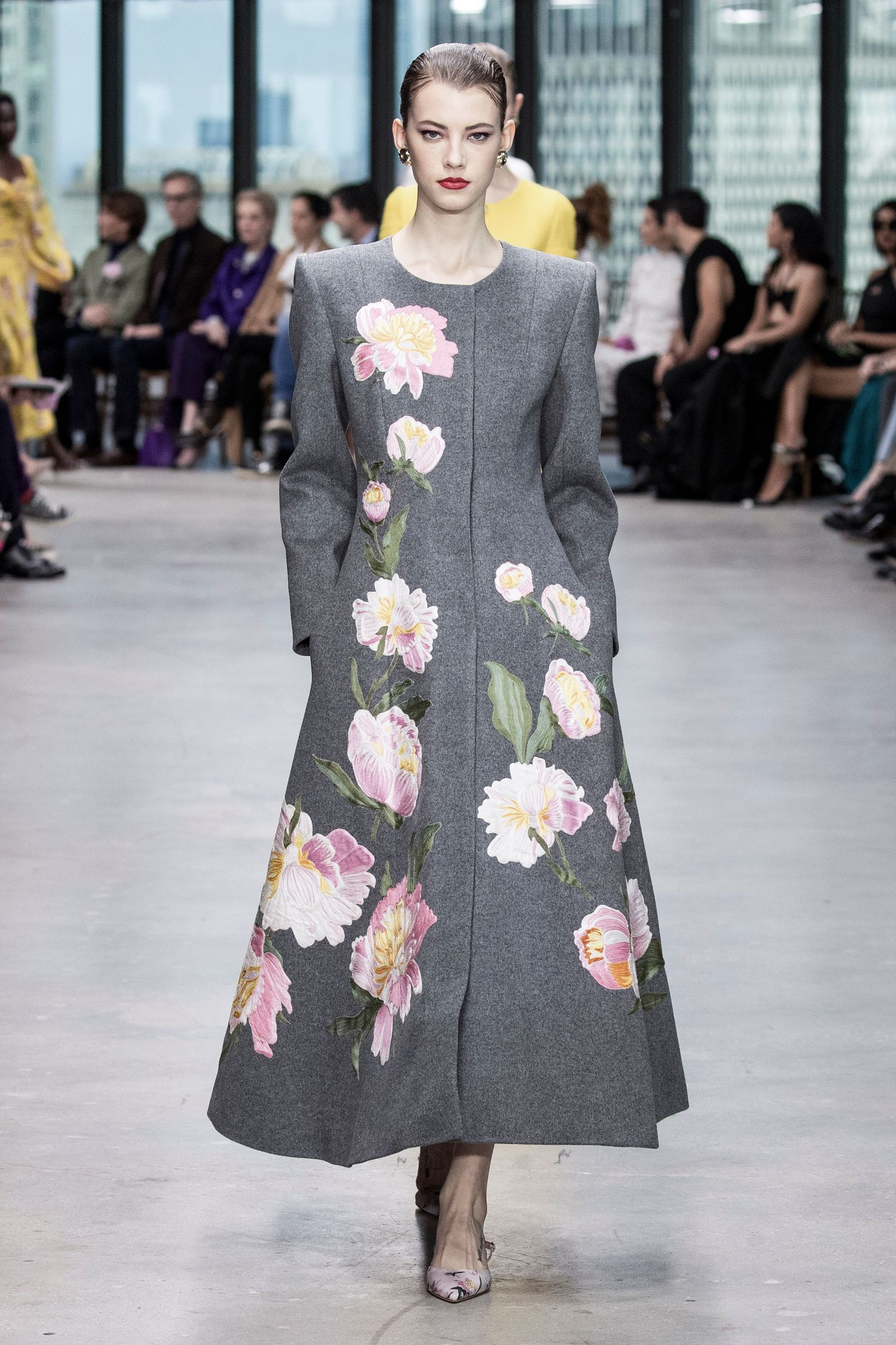 Il cappotto presentato alla sfilata Carolina Herrera Autunnoinverno 2024.