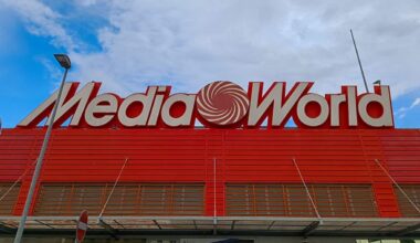 Mediaworld, iPad Air venduti a 15 euro per errore sul sito: cosa è successo