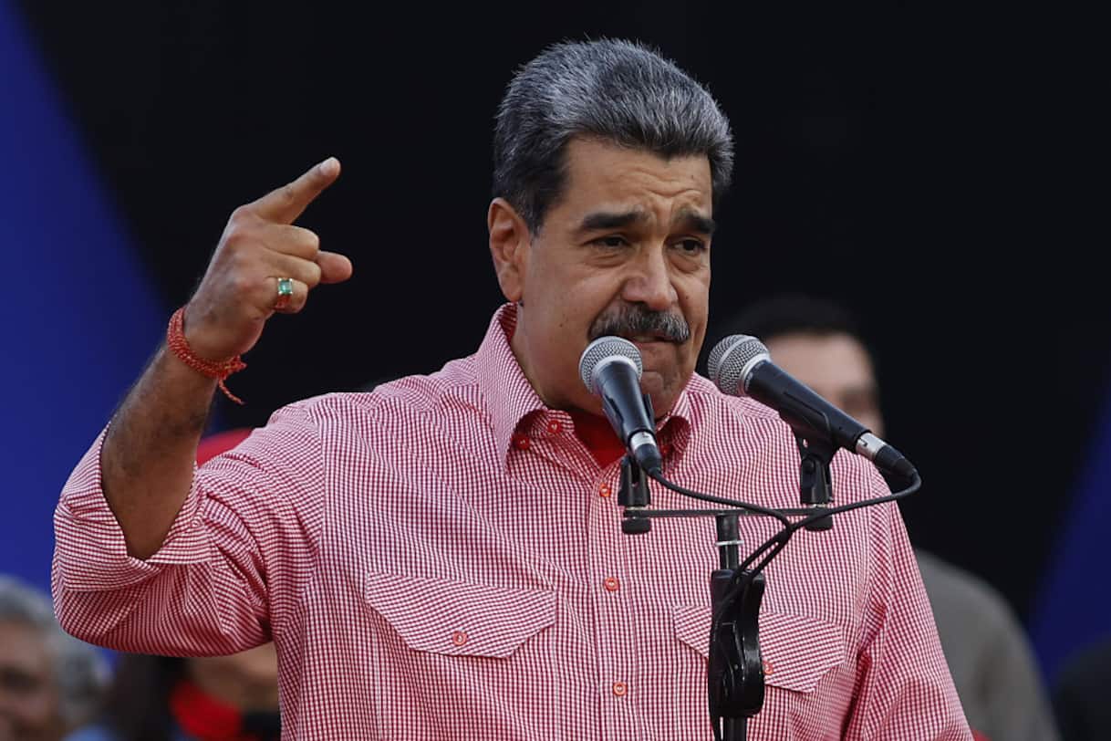 Venezuela, Maduro: “Via a mobilitazione contro Usa”. Machado: 'Deponete le armi'