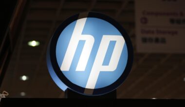 HP licenzia 6.000 lavoratori e punta sull'IA per risparmiare 1 miliardo di dollari