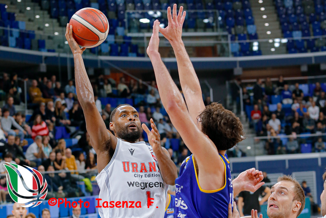 L’Urania esce dal tunnel con un’impresa, fermata la capolista Verona 79-73