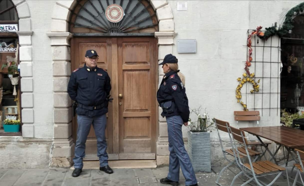 Trieste, madre uccide figlio di 9 anni: il piccolo aveva uno smartwatch di allarme