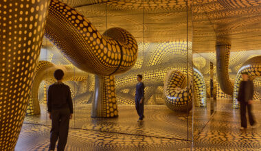 I mondi infiniti di Yayoi Kusama arrivano alla Fondation Beyeler di Basilea