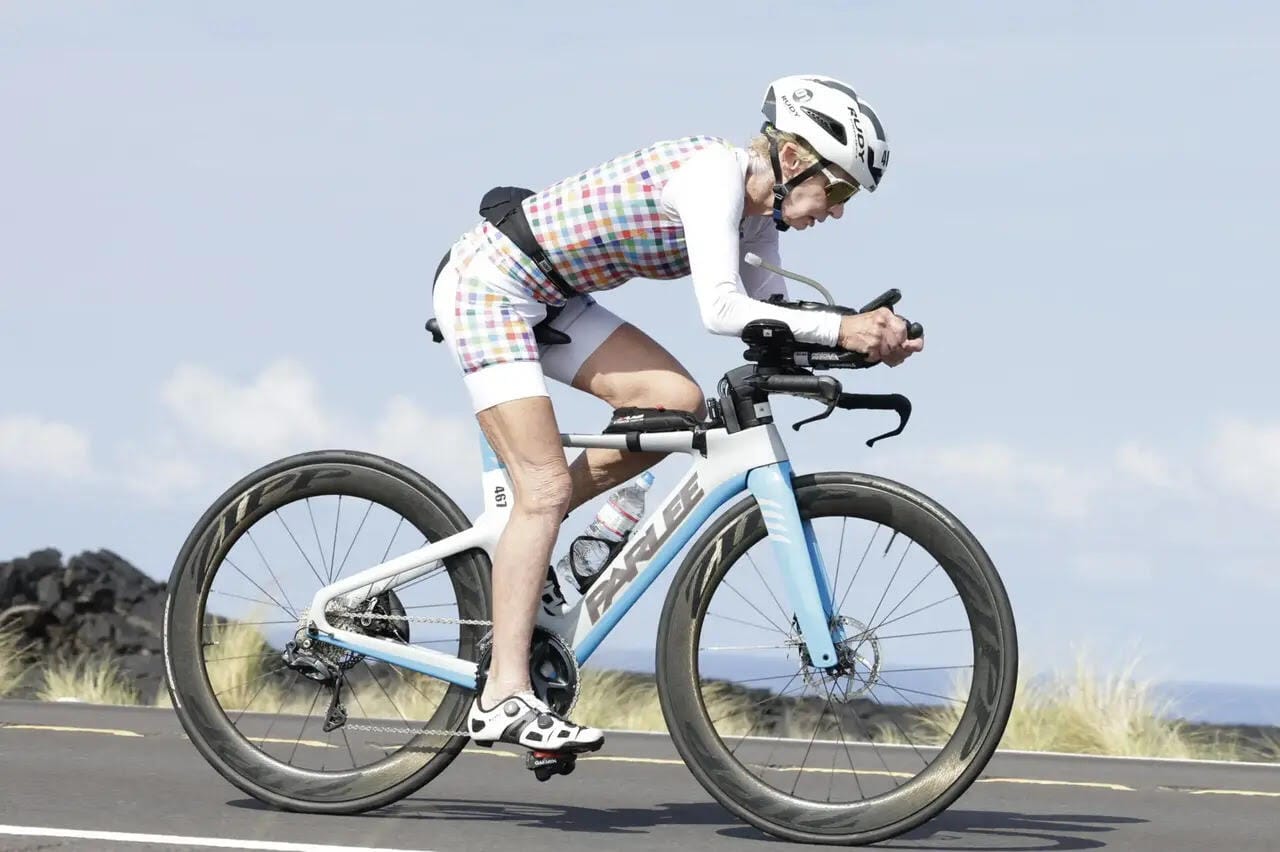 A 80 anni completa i Campionati del Mondo di Ironman