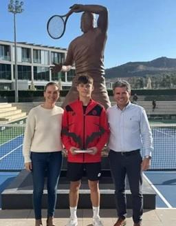 Il fratello minore di Alcaraz, Jaime, trionfa nel Rafa Nadal Tour Junior