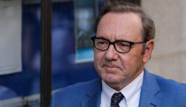 Kevin Spacey senza fissa dimora dopo le accuse di violenze
