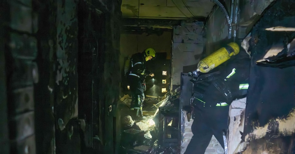 Kiev, per attacchi russi 600mila persone senza elettricità. Zelensky a Parigi lunedì vedrà Macron