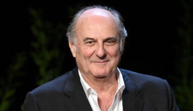 La Ruota della Fortuna, Gerry Scotti ascolta le critiche: “Spostate la bella mora”