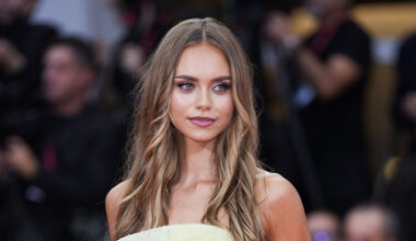 Laila Hasanovic, relax in bikini nel resort extra lusso prima di raggiungere Sinner