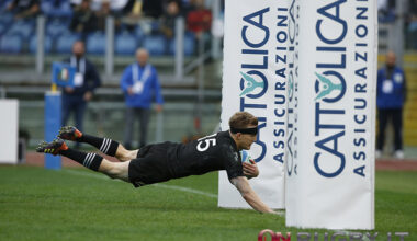 All Blacks: Damian McKenzie lascia la Nuova Zelanda
