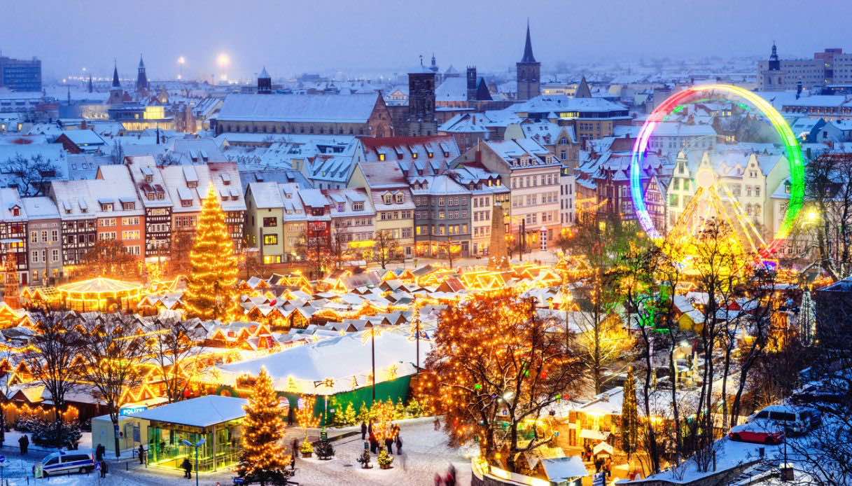 I 10 mercatini di Natale più belli e magici da visitare sotto la neve