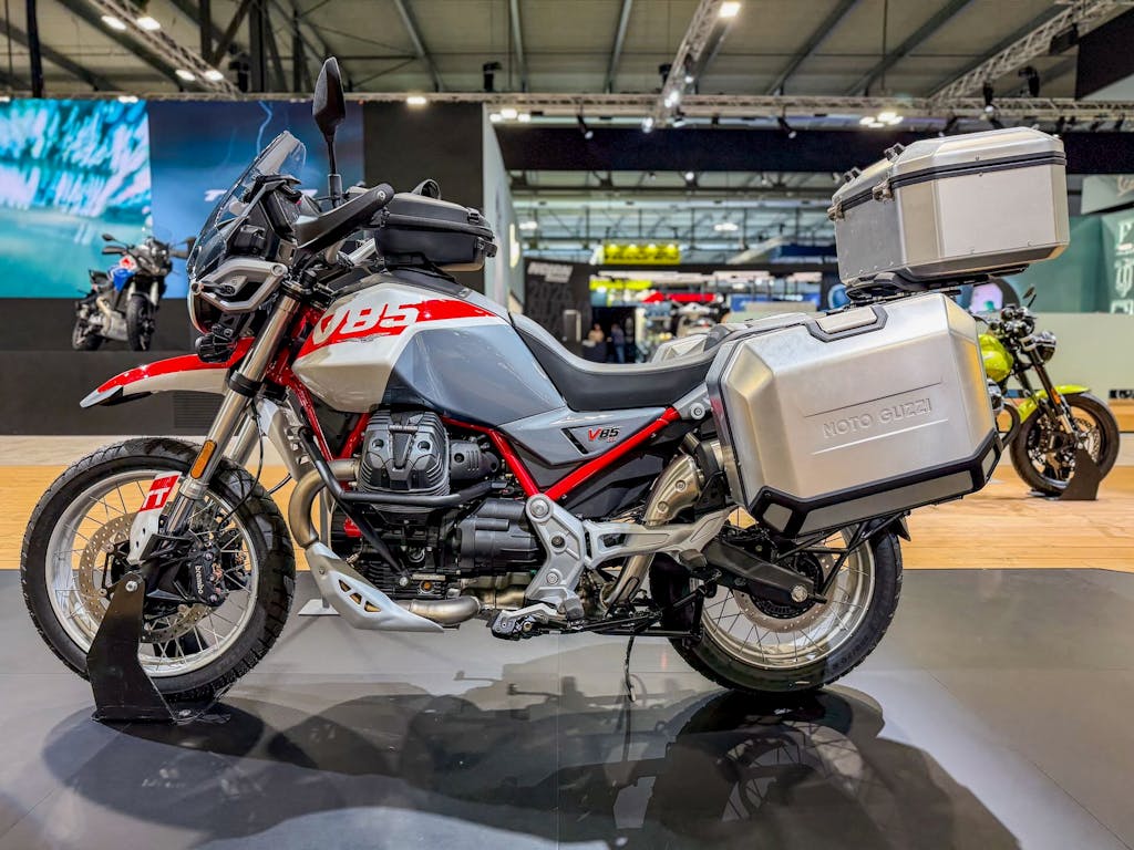 Moto Guzzi V85 TT 2026