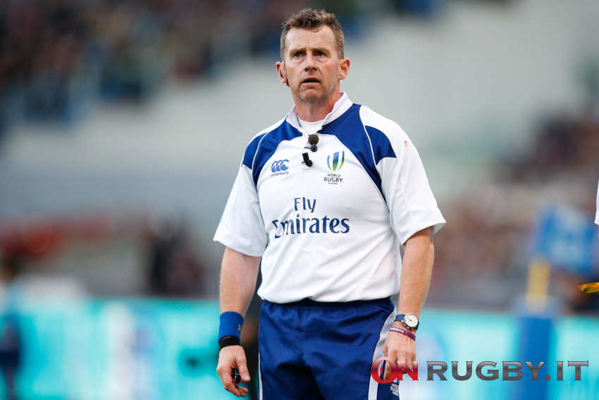 Nigel Owens durissimo: