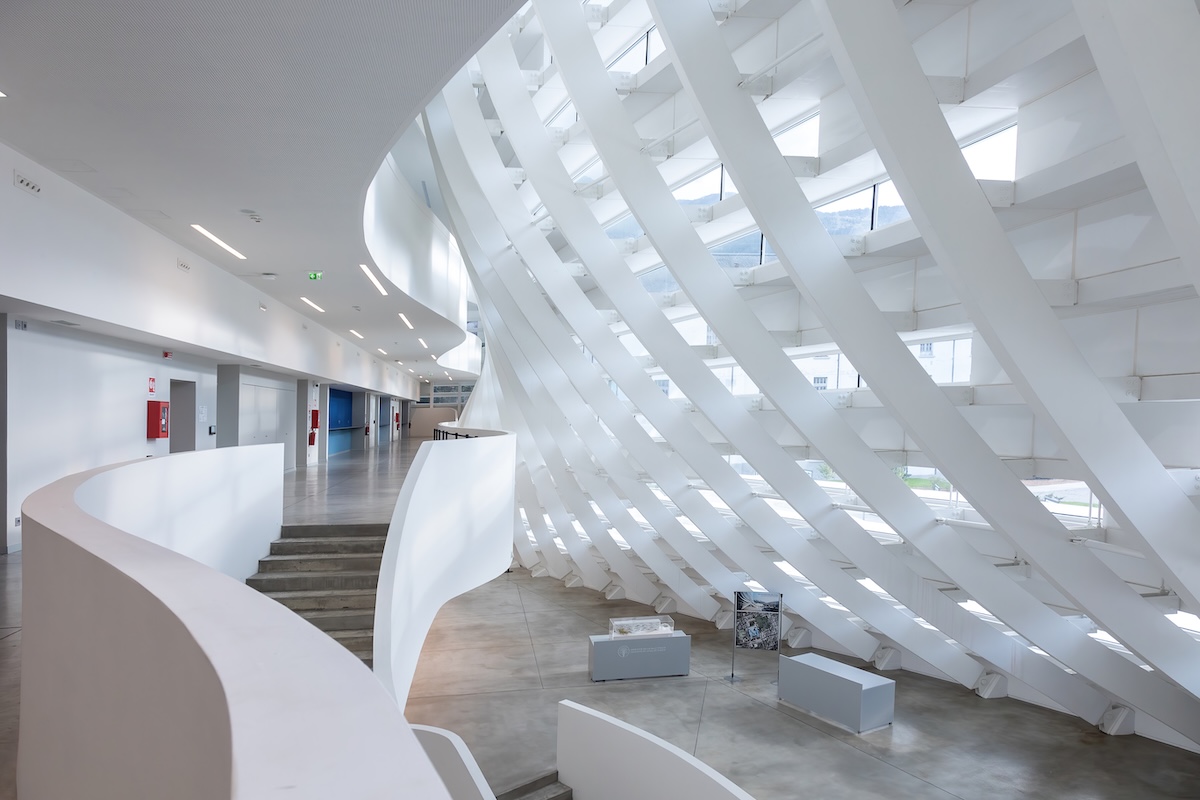 Cosa fare in Valle d'Aosta - L'Università ospita la mostra fotografica “Portraits”, che rende visibile l'invisibile