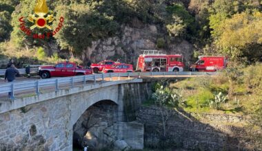 Auto precipita da un ponte in Sardegna, tre morti