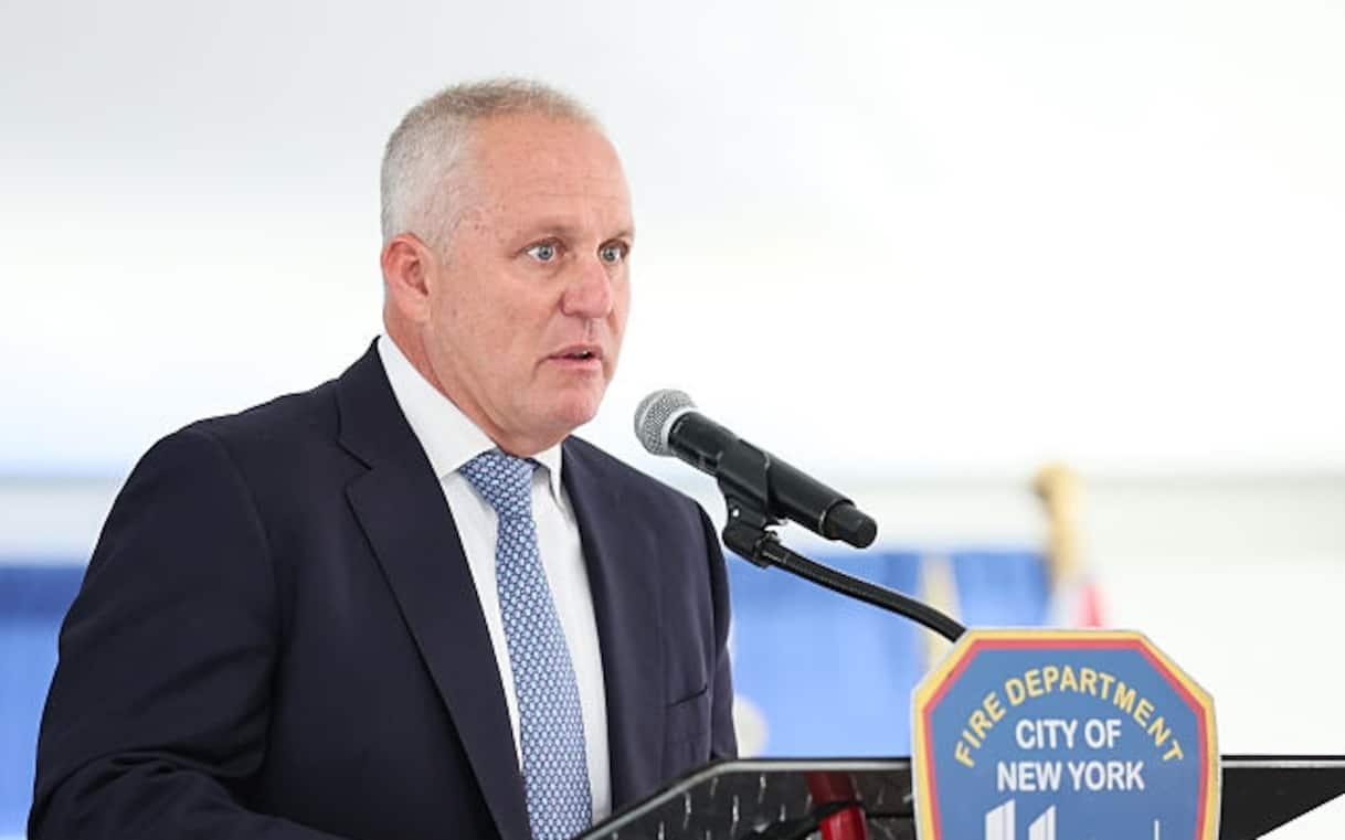 New York, perché il capo dei pompieri Robert Tucker si è dimesso dopo l'elezione di Mamdani