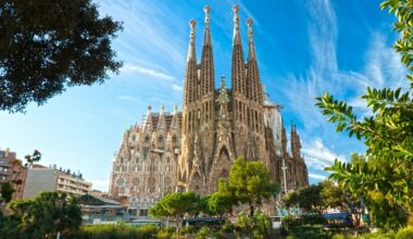 La Sagrada Familia è la chiesa più alta del mondo: quando sarà ultimata