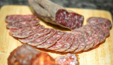 Ultim'ora, "Questi salumi sono cancerogeni": li mangiate e il rischio di tumore al colon cresce a dismisura