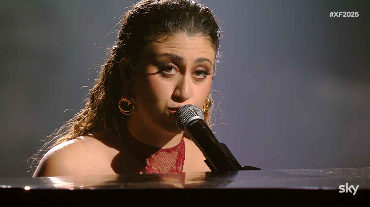 Delia sorprende anche con il rap a X Factor 2025: “Lose Yourself” incontra “La notte” - Amica.it