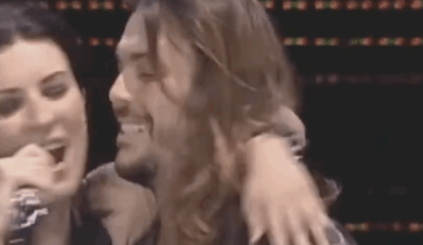 "La versione della cantante resta sul mercato"