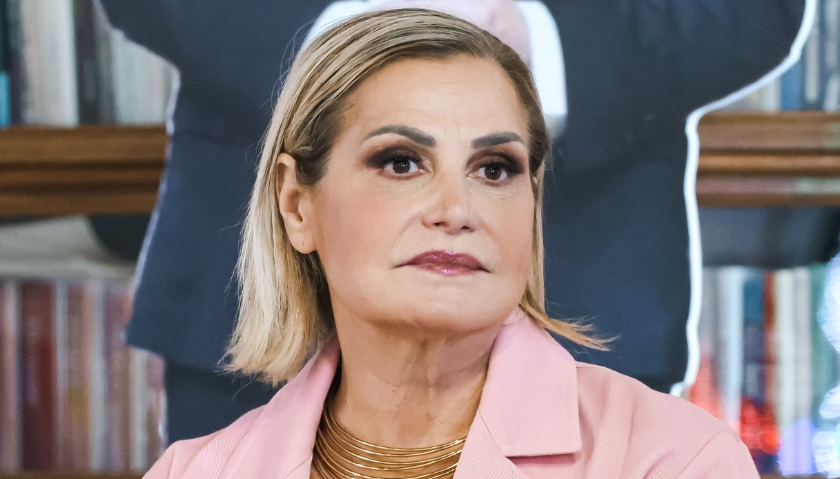 Grande Fratello, scoppia la lite in casa: Simona Ventura si schiera con Valentina