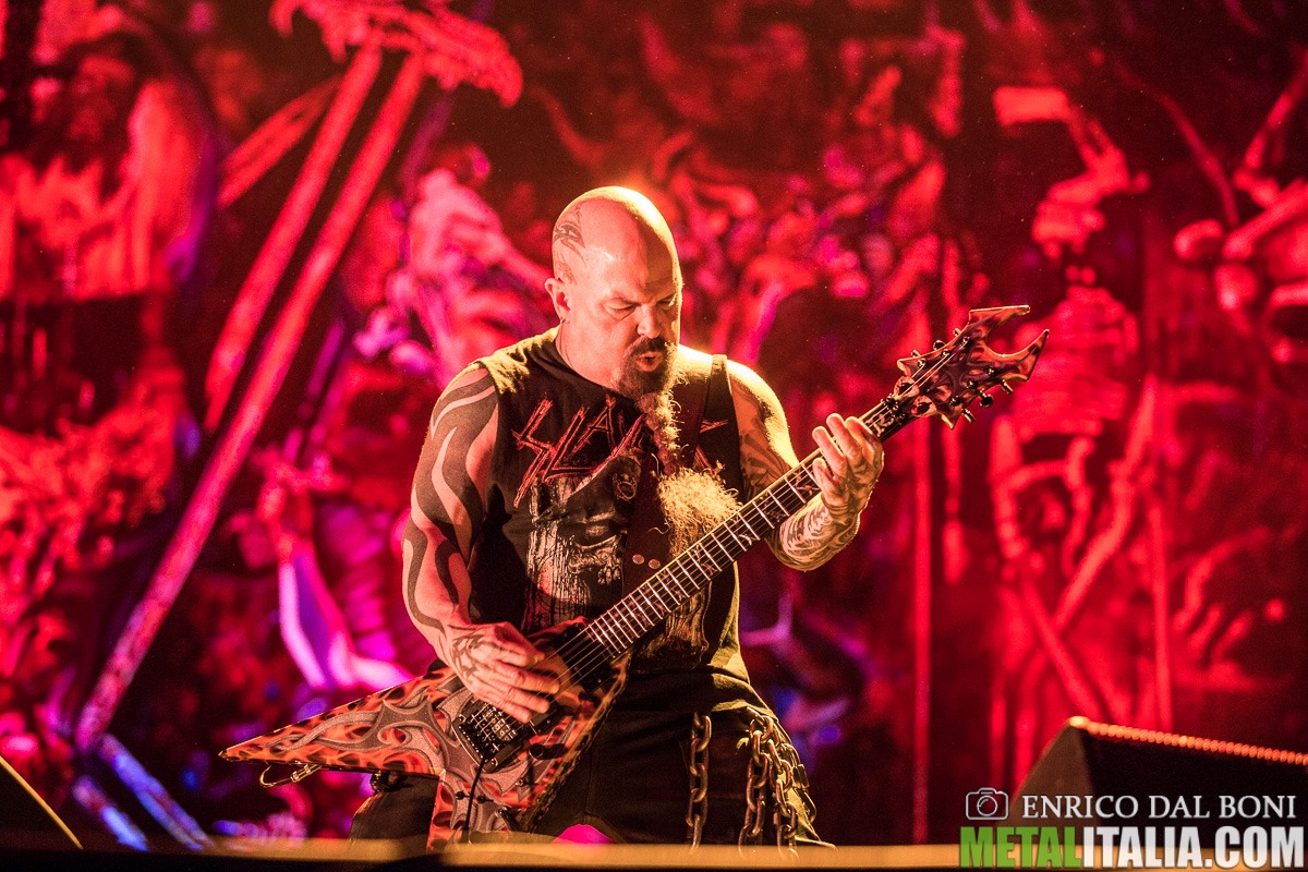 un archivio dedicato a "Hell Awaits" sul loro museo online