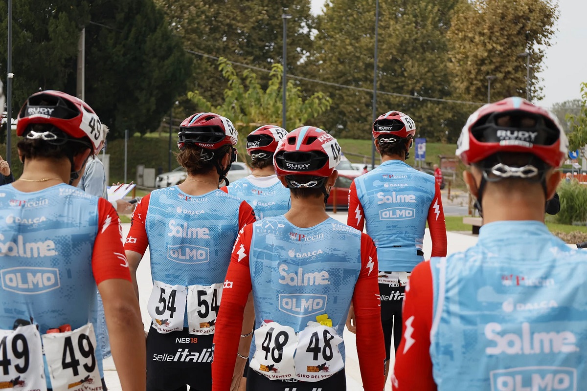 Solme Olmo, la squadra avrà licenza Continental nel 2026: annunciati i primi 6 corridori