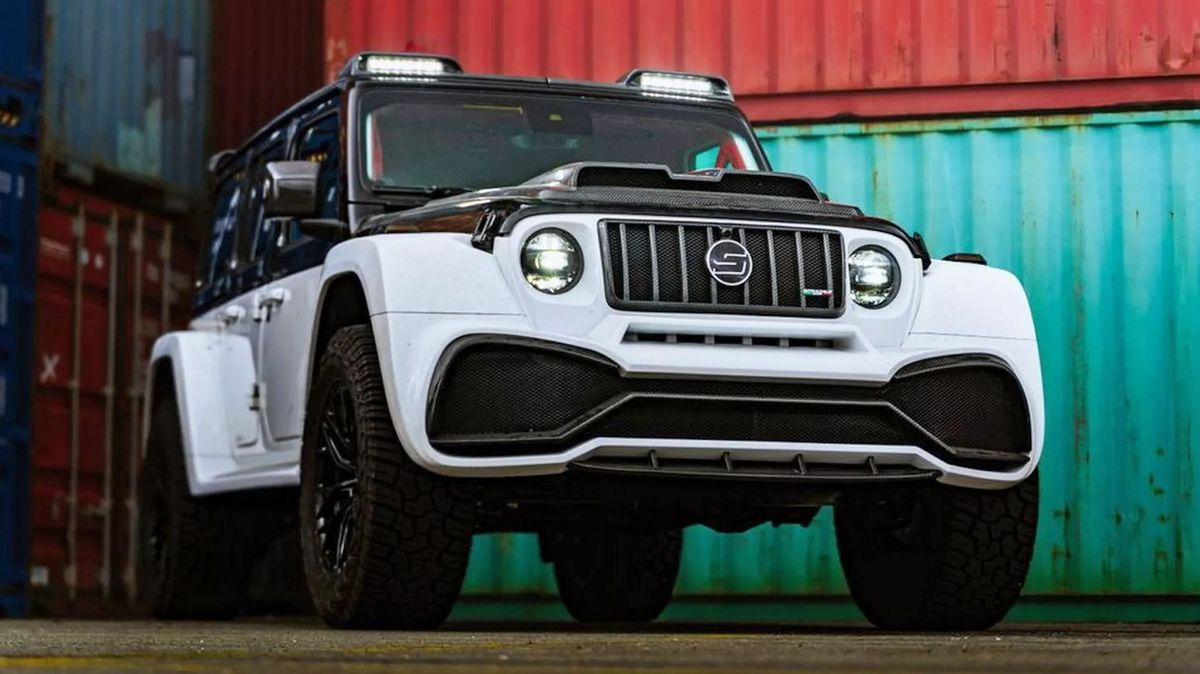 Questa Jeep Wrangler così esagerata è fatta in Italia e può avere un V8