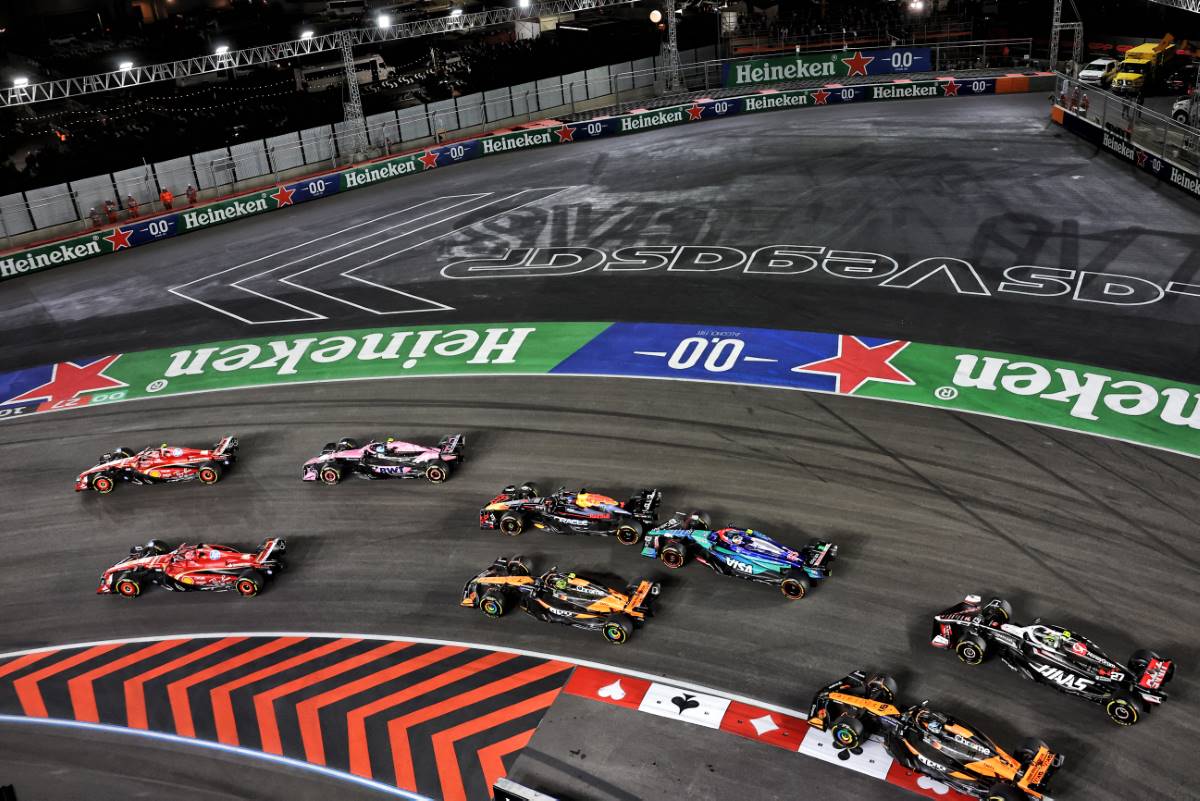 F1 GP Las Vegas 2024: la partenza della gara - Foto: XPB Images