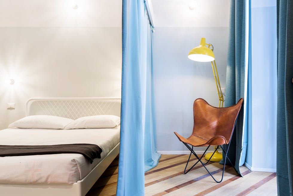 un piccolo appartamento dai diversi volti a milano