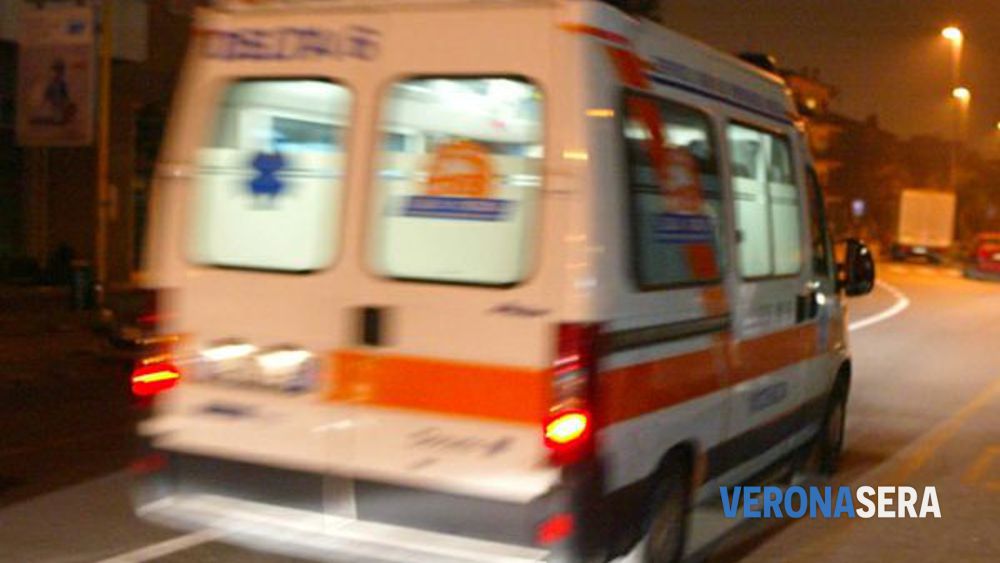 Villafranca di Verona | Scontro tra camion e moto