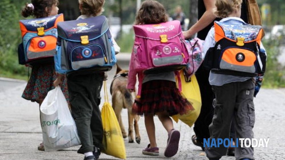 Scuole chiuse per allerta meteo arancione in Campania: l'elenco dei comuni