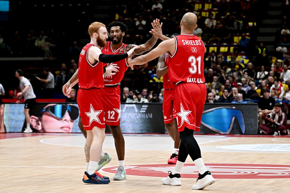 CHE PARTITA AD ISTANBUL! I meneghini vincono dopo due over time!