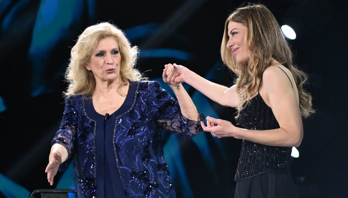 Belve, anticipazioni del 4 novembre: la caduta di Iva Zanicchi, poi scintille in studio