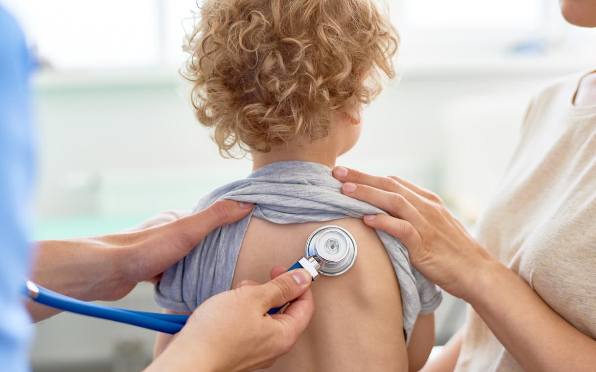 Influenza, febbre e dolori nei bambini. Quali sono gli errori più diffusi tra i genitori