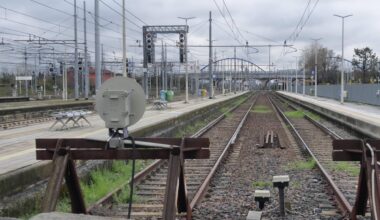 Investito sui binari a Firenze, treni fermi e ritardi: i dettagli