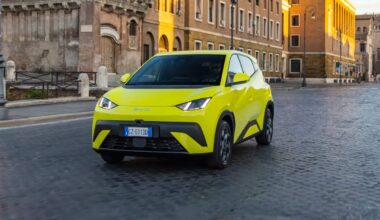 BYD anticipa il Black Friday e offre oltre 10.000 euro di sconto