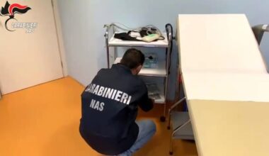 medico sedava e operava bambini abusivamente