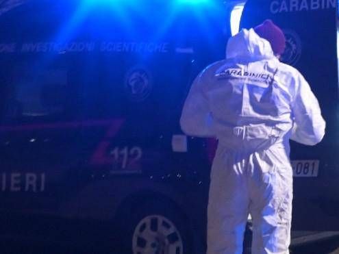 Varese, donna uccisa a coltellate in casa: fermato il marito
