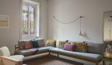 Milano appartamento Liberty con cucina gialla ı Living