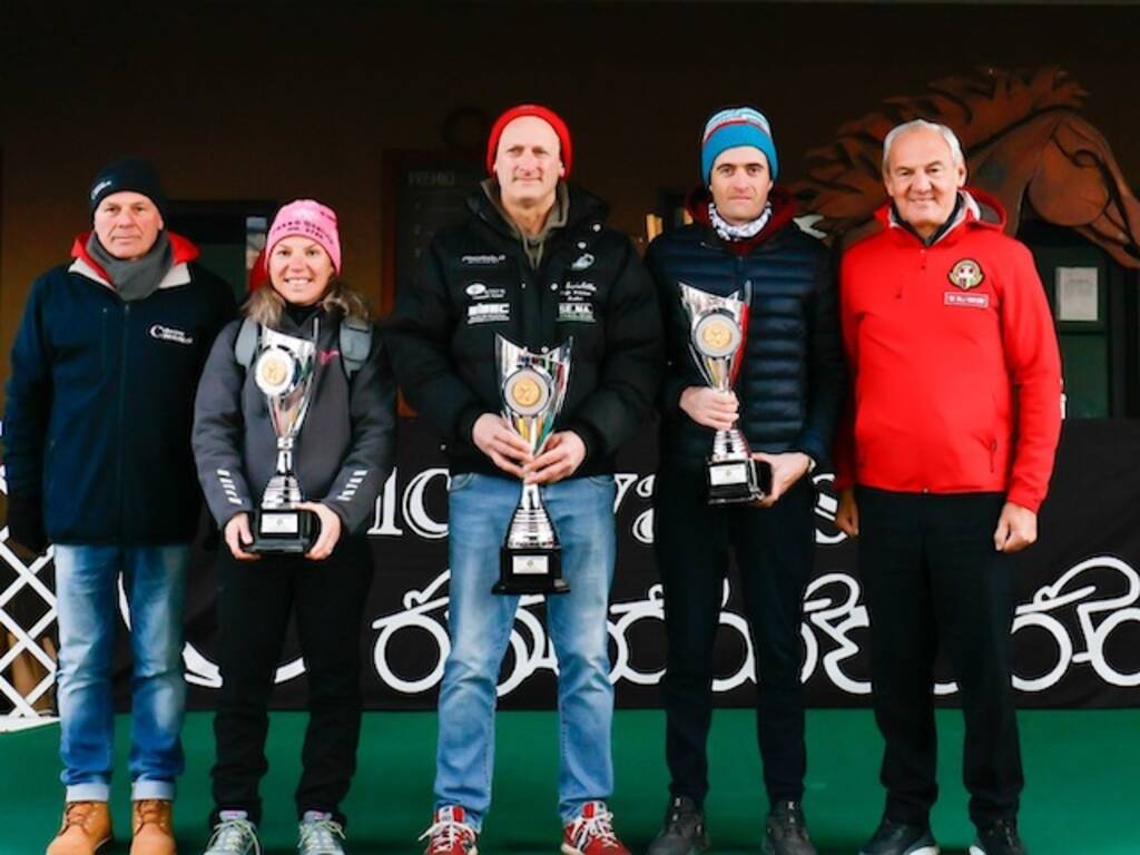 Ciclocross, in cento testano il percorso "mundial" nel Trofeo SC Binda