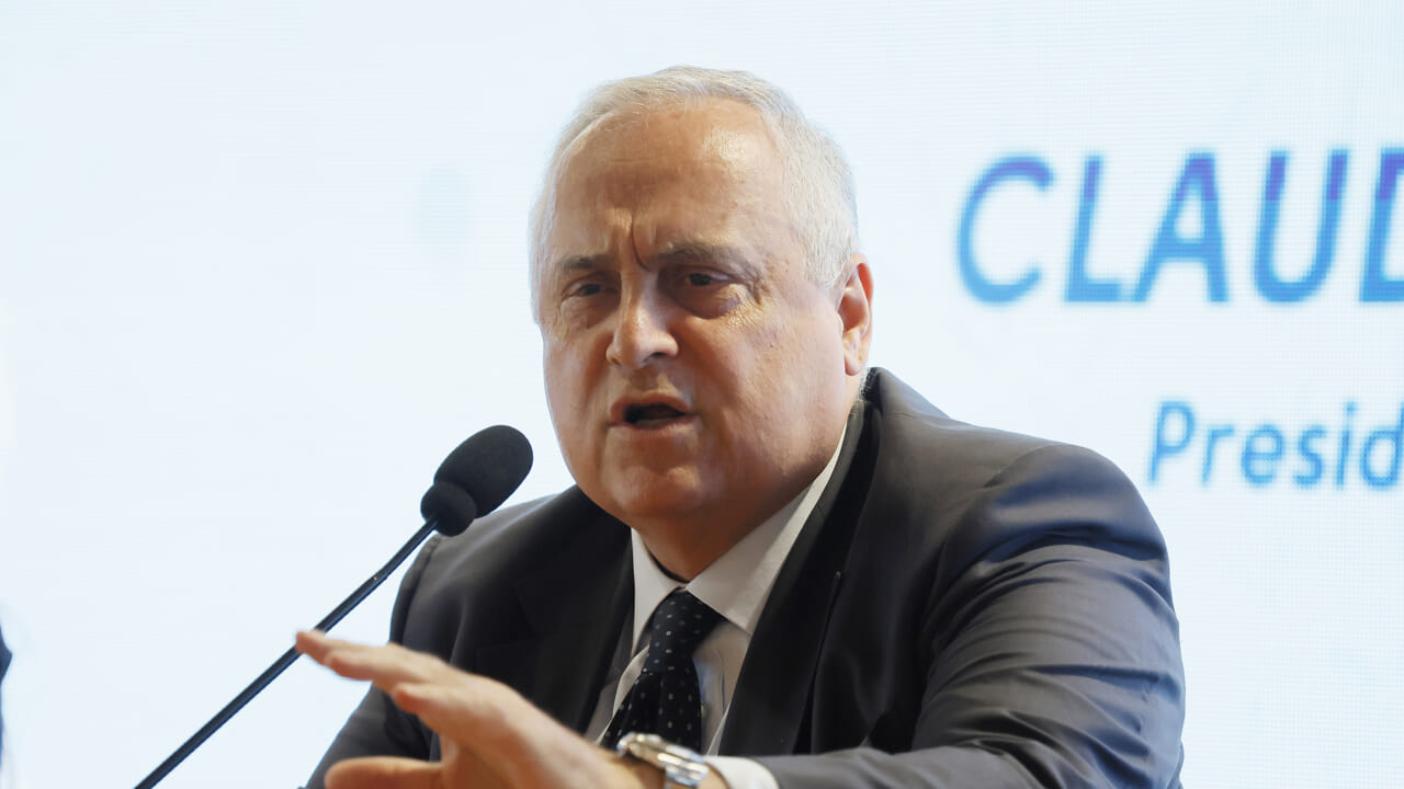 "Vendi la Lazio". Stalking e minacce contro Lotito, 5 tifosi indagati