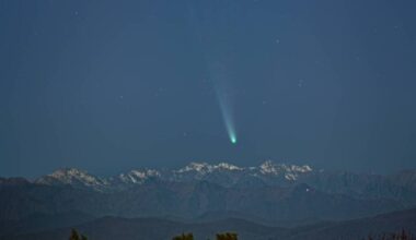 La cometa Lemmon e la sua lunga coda riprese da Morosolo