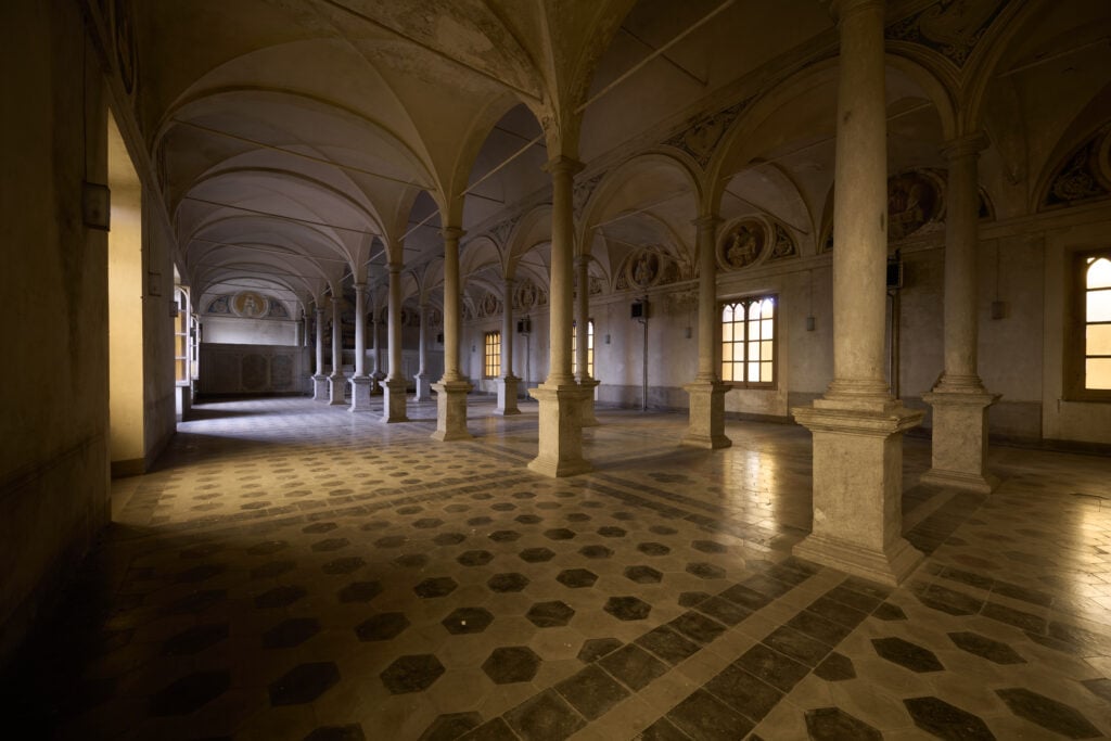 Intervista ai tre fondatori della residenza d’artista in Piemonte che porta l’arte contemporanea lontano dai suoi centri